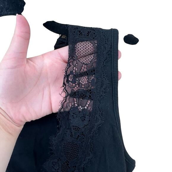 NWOT Halogen Peek-a-boo v neck lace trim ribbed tank top in black womens small - Picture 5 of 8